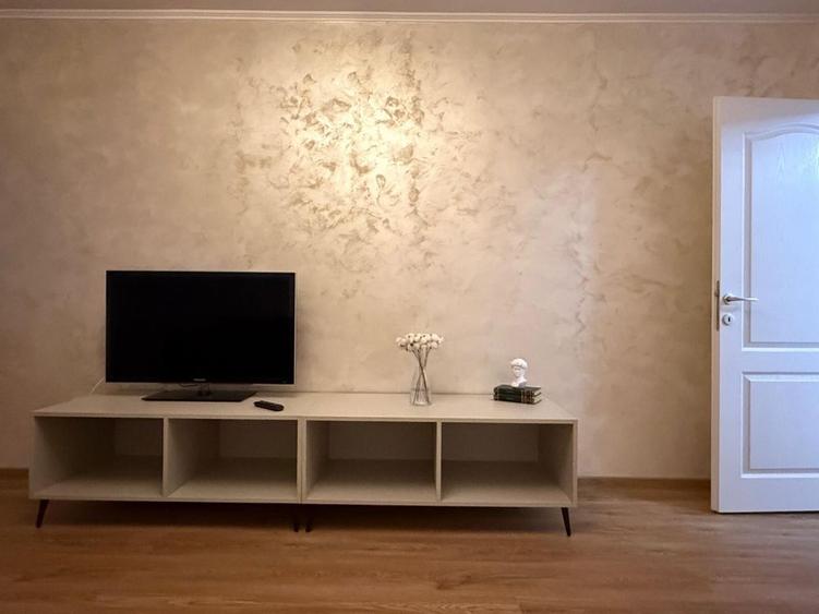 Apartament cu 2 camere semidecomandat în Ostroveni
