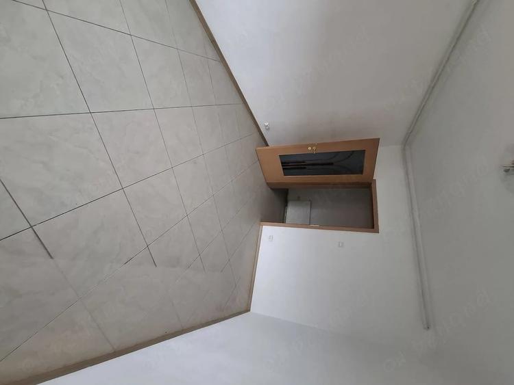 Vand apartament cu 4 camere confort 1 decomandat zona centrala - 3