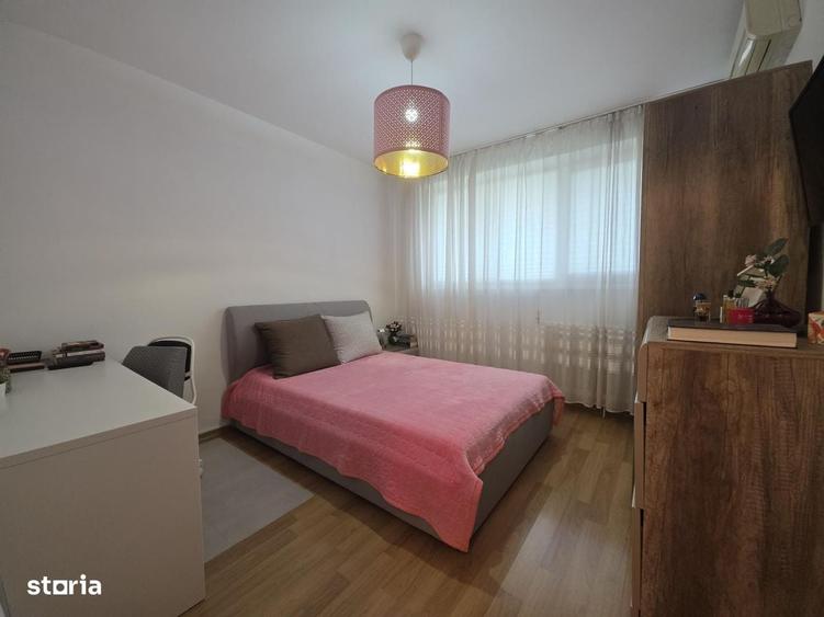 Apartament cu 3 camere în Drumul Taberei