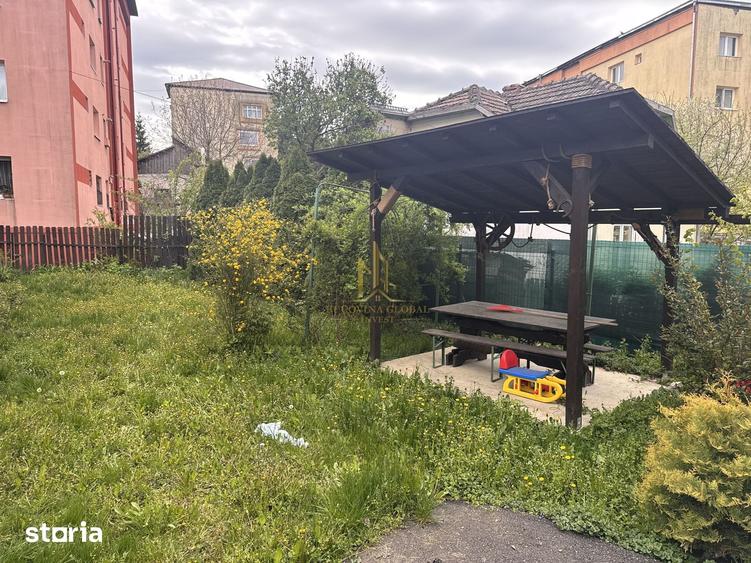 Casă cu 5 camere cu Teren 337 Mp în Central