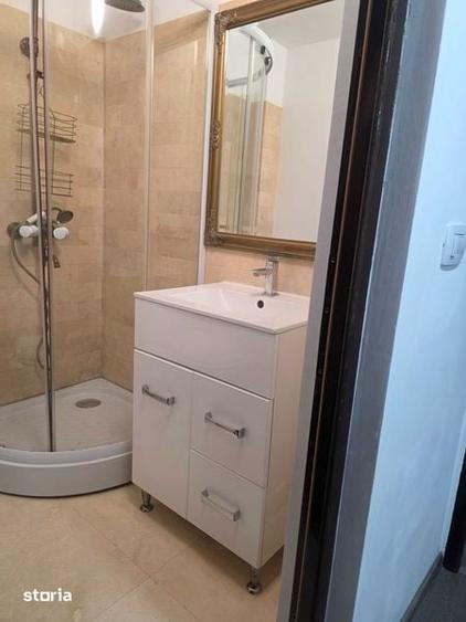 Ofer spre inchiriere apartament cu 3 camere - 3