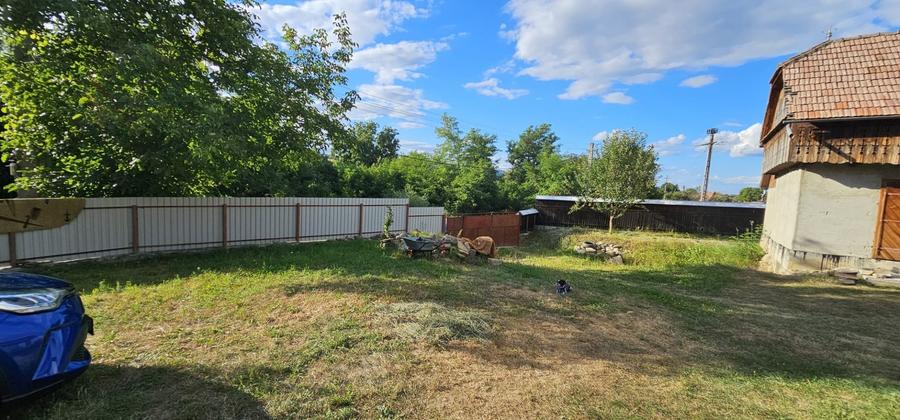 Casă individuală cu 4 camere cu Teren 4908 Mp în Poduri