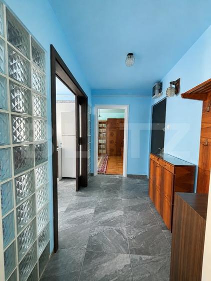 Apartament cu 3 camere decomandat, mobilat în Take Ionescu