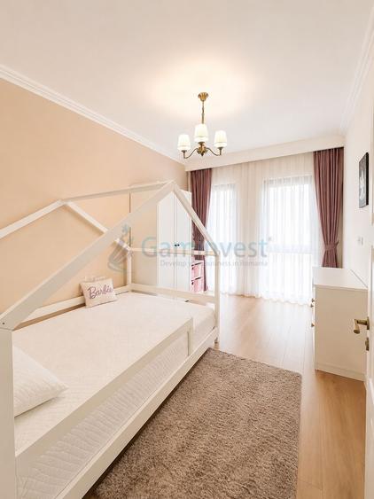 Apartament cu 3 camere decomandat în Cantemir