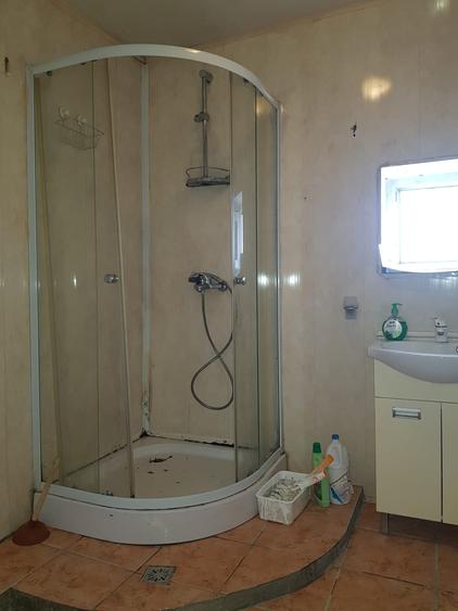 Casă cu 3 camere cu Canalizare în Mihai Bravu