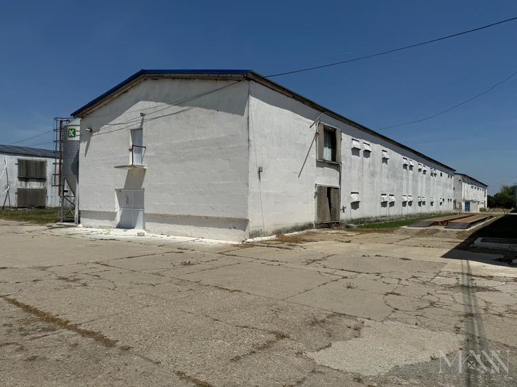 Spațiu industrial, de 1,300 mp, în Leș