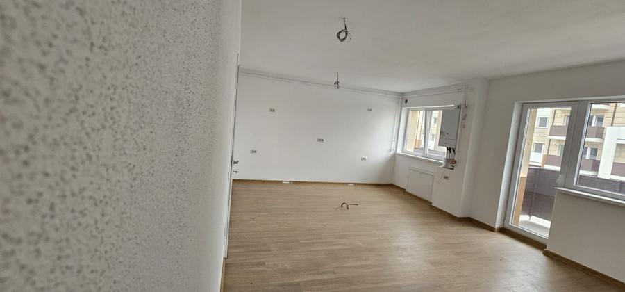Apartament cu 3 camere în Sânpetru