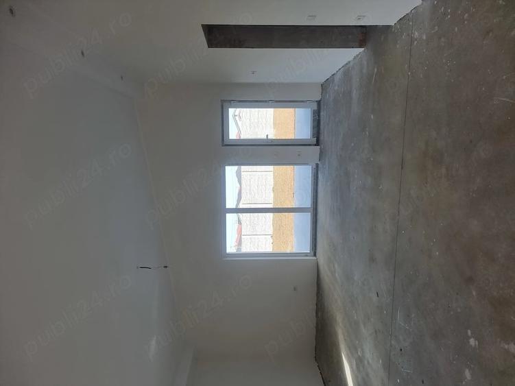 Casă cu 7 camere cu Teren 500 Mp în Sântandrei