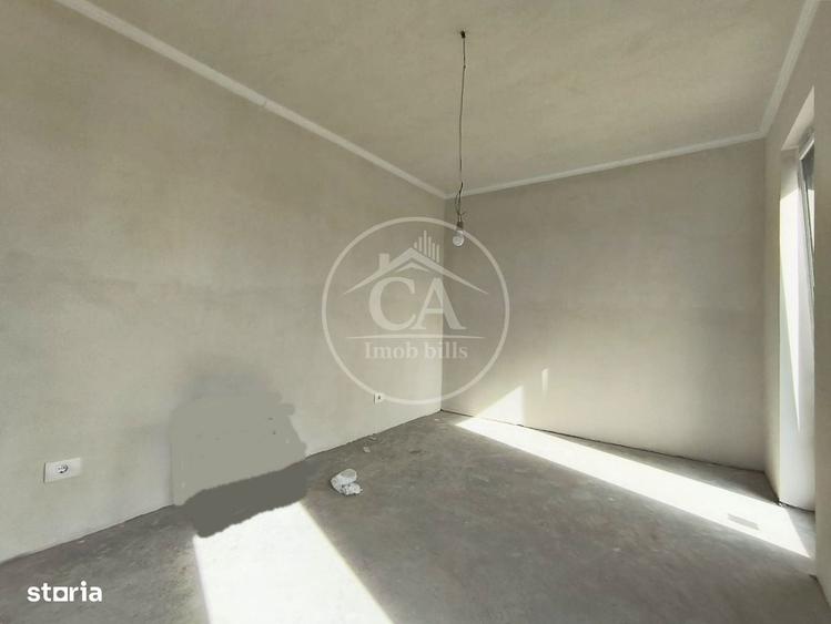 Casă cu 4 camere decomandat în Sântandrei