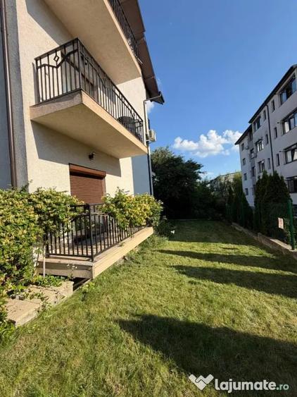 Apartament cu 3 camere decomandat în Valea Lupului
