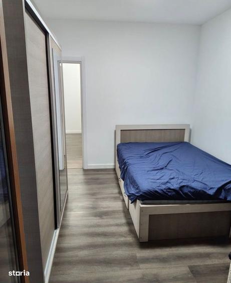 Apartament cu 3 camere decomandat, mobilat în Vitan