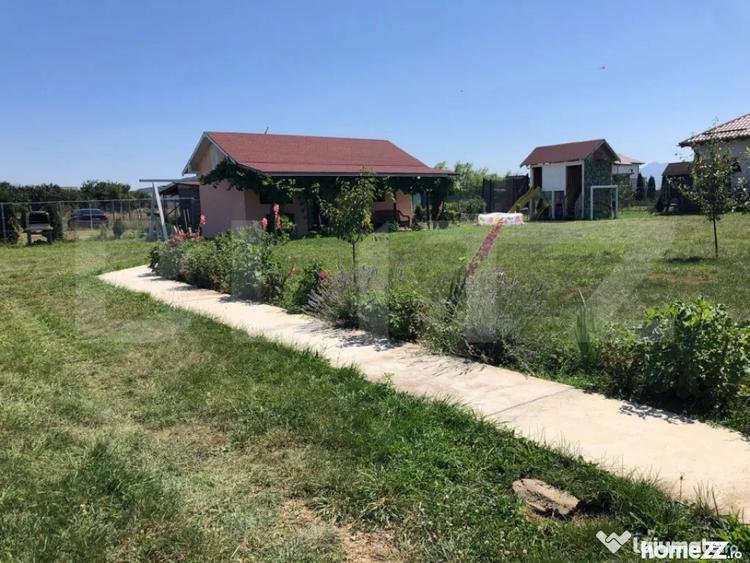 Casă cu 1 camere cu Teren 1000 Mp în Central