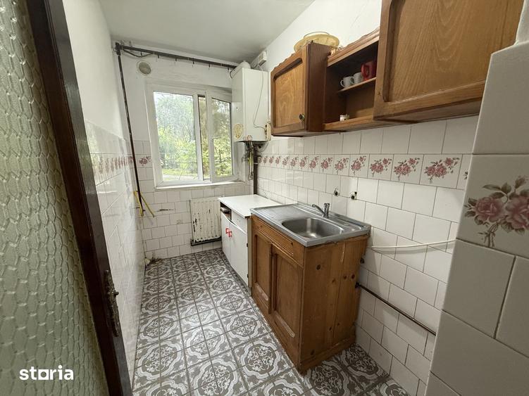 Apartament cu 2 camere nedecomandat în Girocului