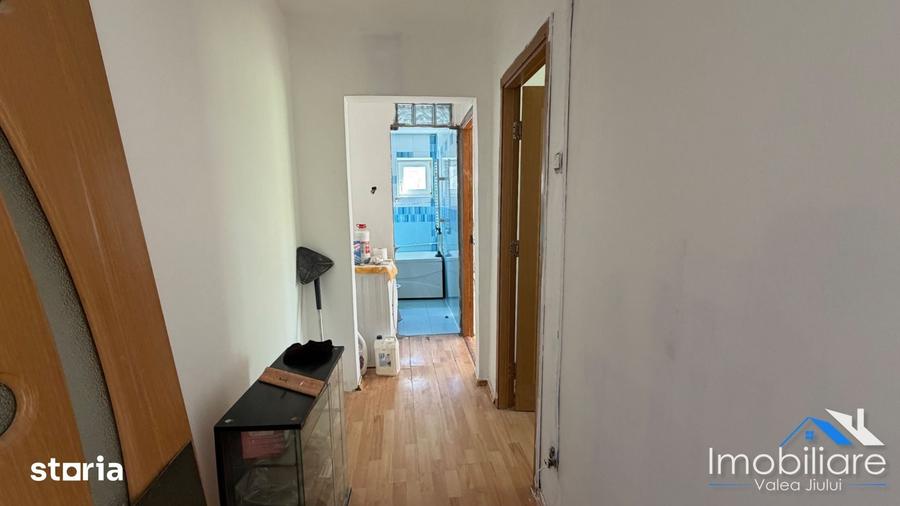 Apartament 3 camere de vanzare Str. Aviatorilor | Petro?ani - 6