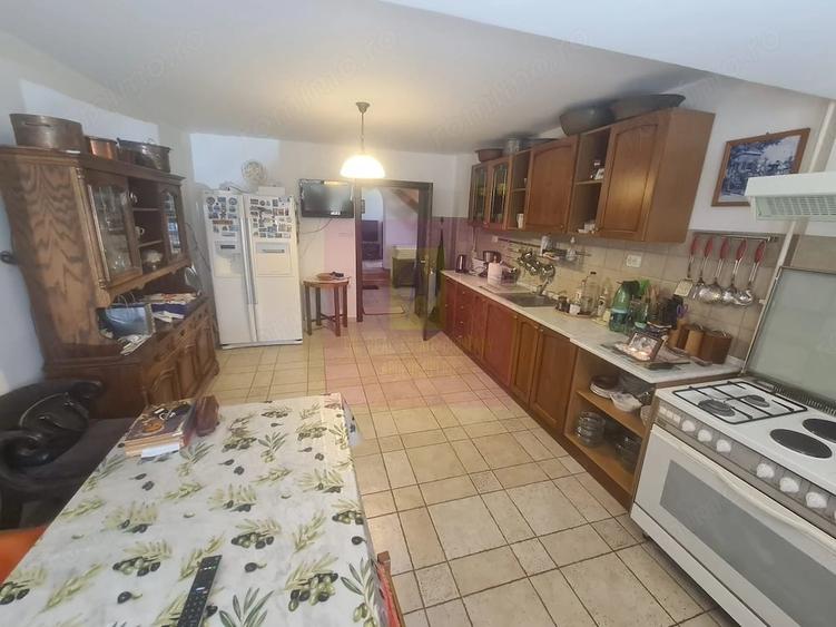 Casă cu 6 camere cu Teren 2066 Mp în Breaza