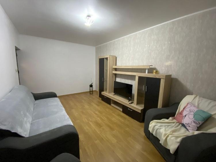 Apartament cu 2 camere decomandat în Ostroveni