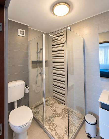 Apartament cu 2 camere semidecomandat, mobilat în Primo
