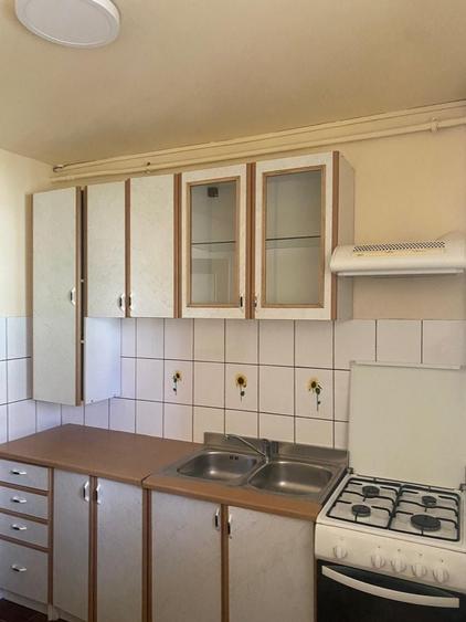 Apartament cu 3 camere decomandat în Vasile Aaron