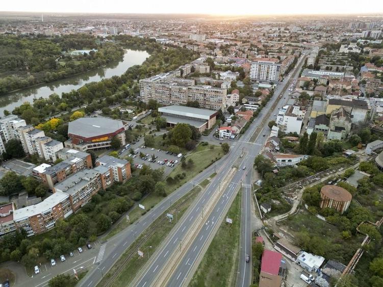 Teren de 389 mp, în Podgoria