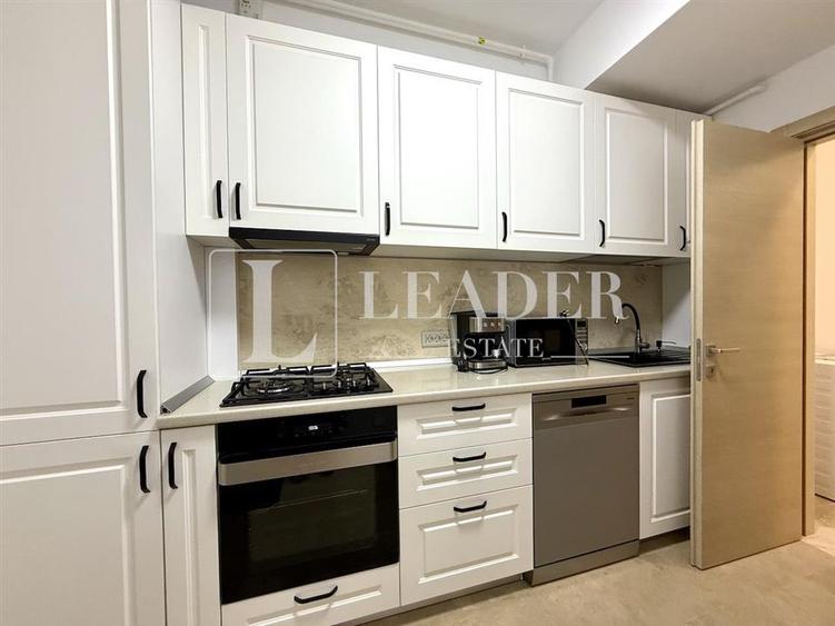 Apartament cu 3 camere decomandat, mobilat în Universitate