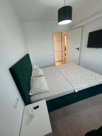 Apartament cu 4 camere decomandat, mobilat în Pantelimon