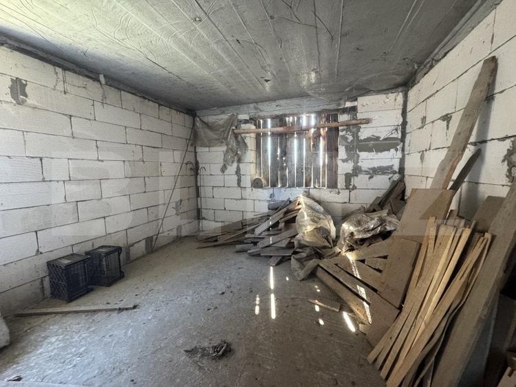 Casă individuală cu 4 camere cu Teren 420 Mp în Cernele