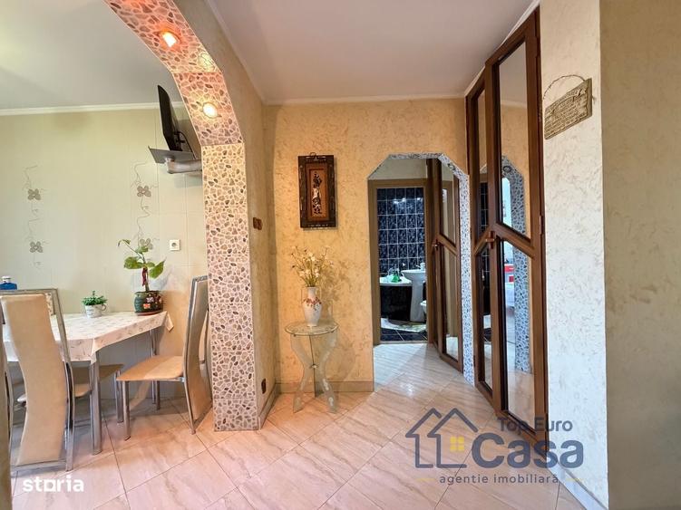 Apartament cu 2 camere decomandat în Central