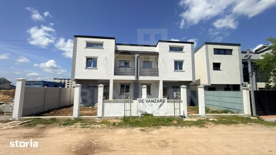 Casă cu 4 camere cu Teren 200 Mp în Malu Mare