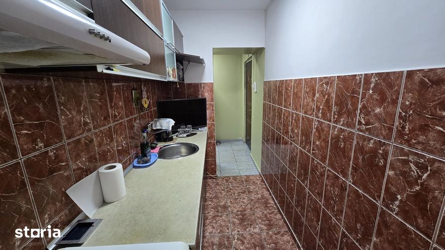 Apartament cu 3 camere în Craiovei