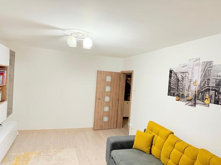 Apartament cu 2 camere decomandat, mobilat în Micro 19