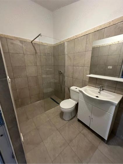 Casă cu 4 camere cu Teren 600 Mp în Central
