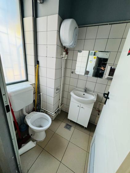 Spațiu comercial, de 100 mp, în Vitan Mall