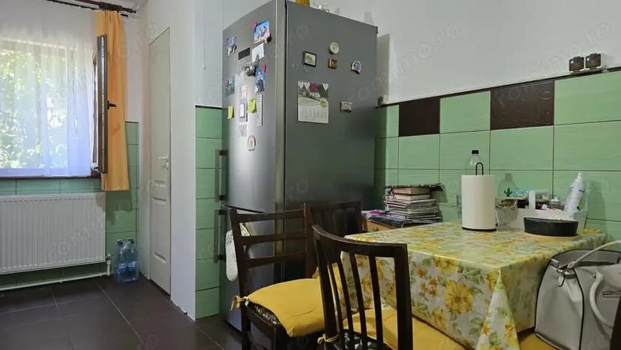 Apartament cu 3 camere decomandat în Zarand