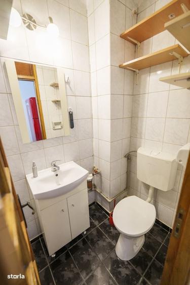 Apartament cu 3 camere decomandat în Albești