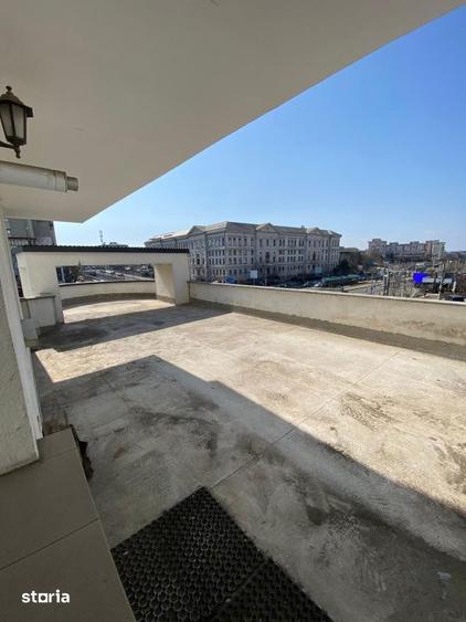 Apartament cu 3 camere, mobilat în Calea București