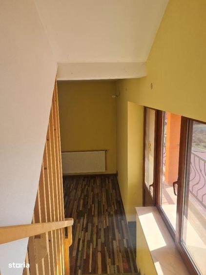 Apartament cu 7 camere în Ștefănești
