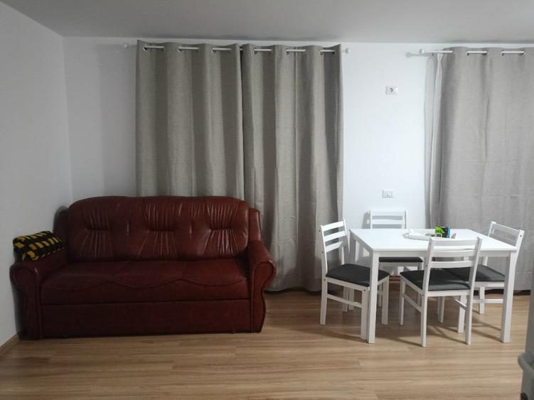 Casă cu 2 camere cu Teren 700 Mp în Central