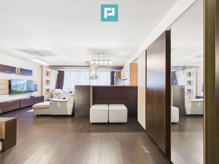 Apartament cu 3 camere semidecomandat, mobilat în UTA