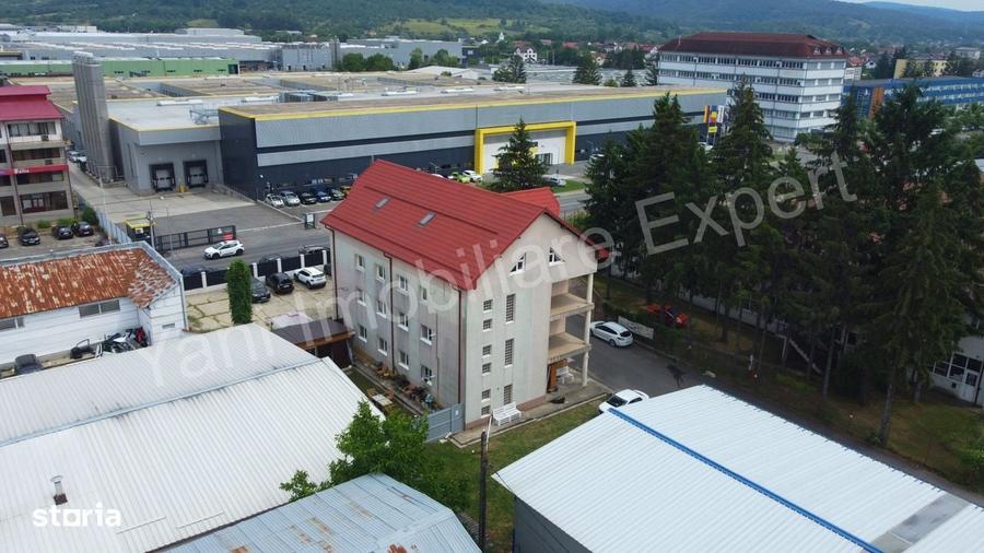 Spațiu comercial, de 630 mp, în Central