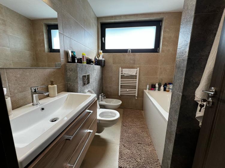 Casă cu 4 camere cu Teren 500 Mp în Nord