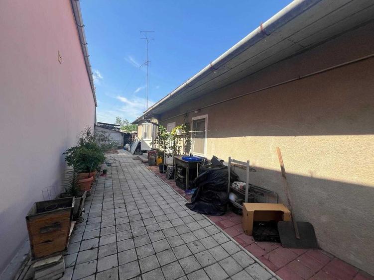 Casă cu 3 camere în Aradul Nou