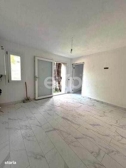 Apartament cu 2 camere ,Micro 8 ,Aleea Grivita - 5