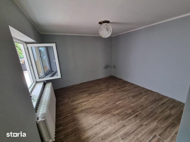 Casă cu 4 camere cu Teren 186 Mp în Coiciu