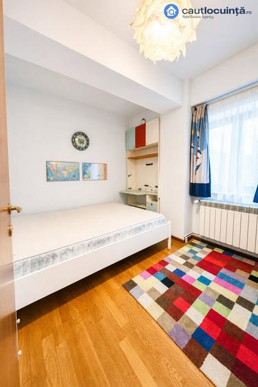 Apartament cu 4 camere, mobilat în Unirii
