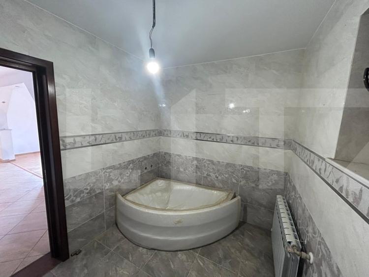 Casă individuală cu 5 camere cu Garaj în Cătămărești