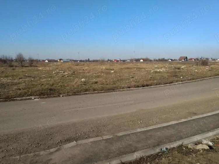Teren de 2150 mp, în Central
