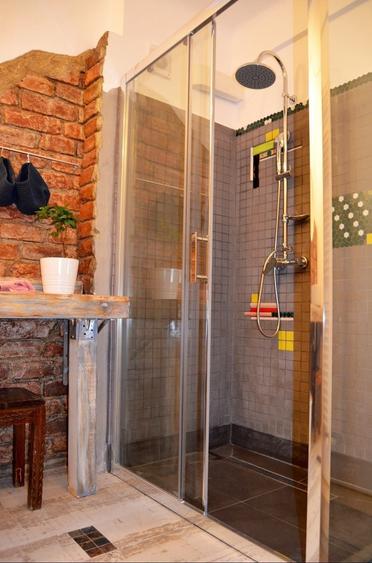 Apartament cu 2 camere semidecomandat în Cișmigiu