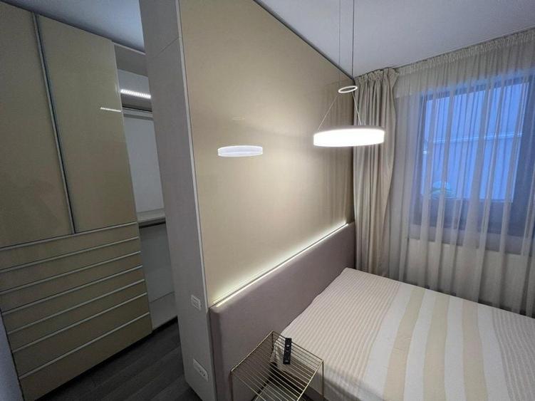 Apartament cu 2 camere semidecomandat, mobilat în 1 Mai