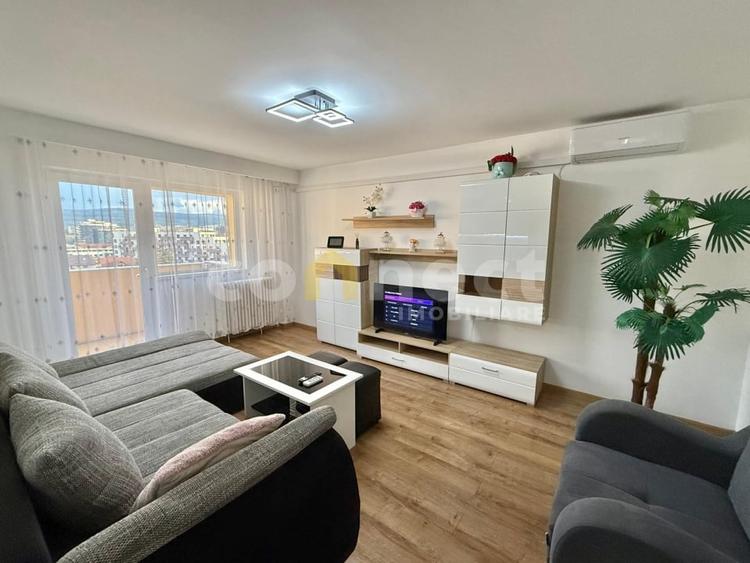 Apartament cu 4 camere decomandat, mobilat în Mărăști