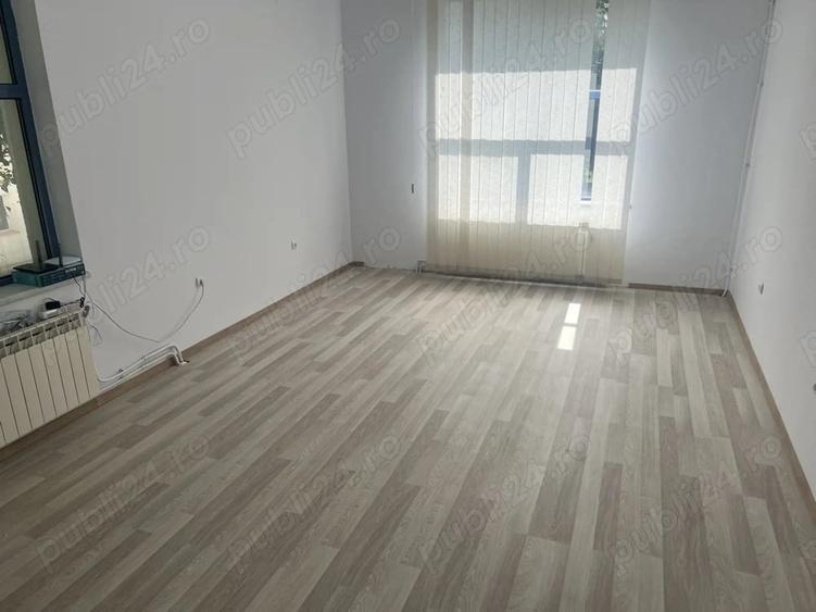 Spațiu comercial, de 317 mp, în Ultracentral